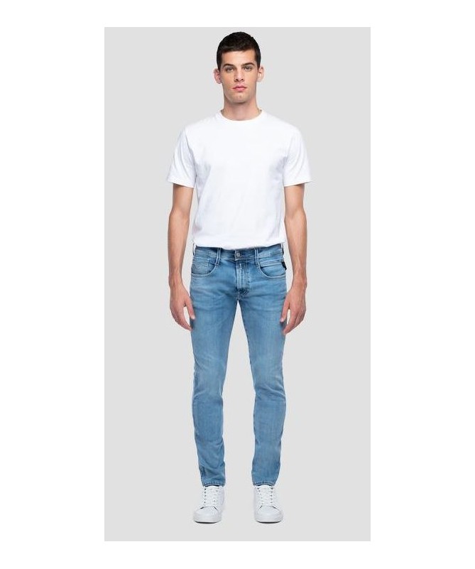 Jean homme Replay coupe slim en denim bleu océan de coton Hyperflex Re-Used stretch extra léger. M914Y .000.661XI36 FIESTA