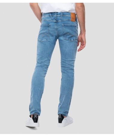 Jean homme Replay coupe slim en denim bleu océan de coton Hyperflex Re-Used stretch extra léger. M914Y .000.661XI36 FIESTA