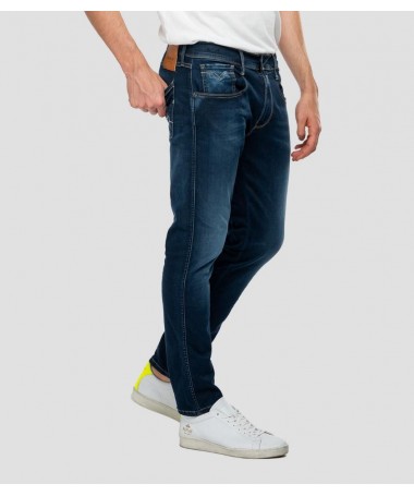 Jean coupe slim homme en denim reform stretch indigo profond de coton mélangé Hyperflex extra léger. M914Y .000.661XR01 FIESTA