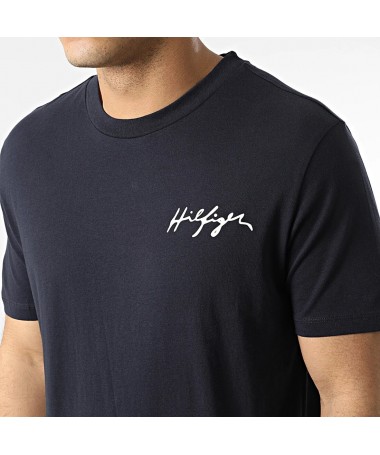 T SHIRT TOMMY HILFIGER HOMME NOM DE LA MARQUE SUR LA POITRINE. UM0UM02314 FIESTA CONCEPT STORE
