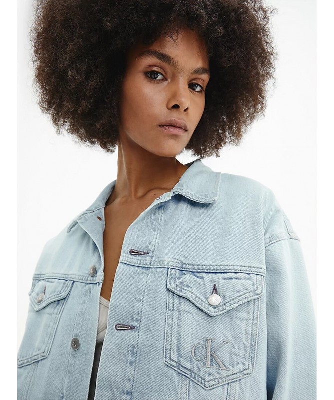 VESTE EN DENIM BLEU CLAIR DÉCOLORÉ POUR FEMME CALVIN KLEIN. J20J218483 FIESTA