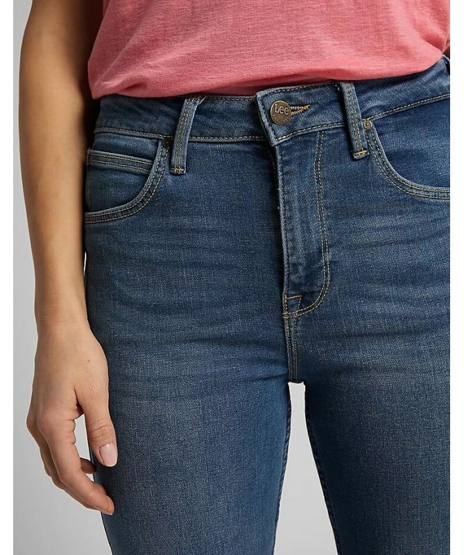 Jean pour femme de modèle bootcut skinny signé Lee®, basé sur le Breese taille haute. L31TQDTO FIESTA CONCEPT STORE