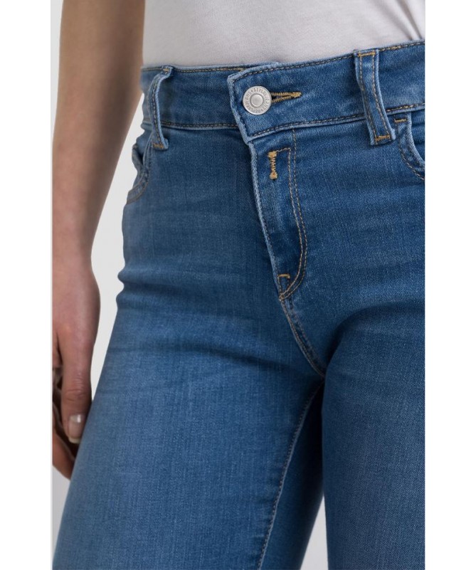 JEAN REPLAY COUPE SLIM TAILLE NORMALE WA429 .000.41A 863 FIESTA CONCEPT STORE
