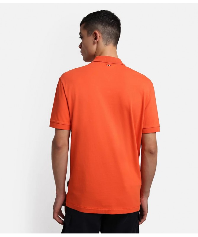 Polo à manches courtes avec logo brodé sur la poitrine. ELBAS SS 4 FIESTA CONCEPT STORE