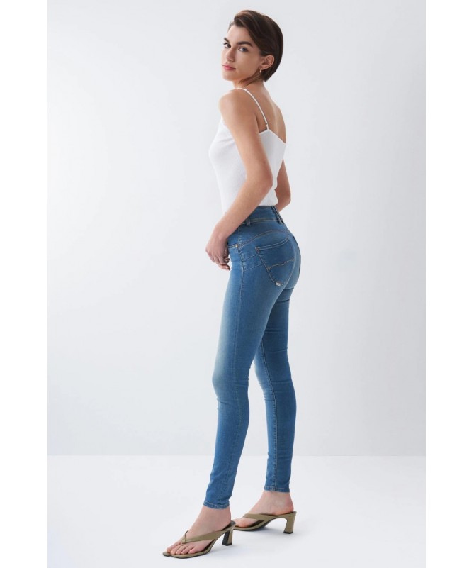 Jean Salsa push in secret pour femme avec un effet délavé. 125982 FIESTA CONCEPT STORE