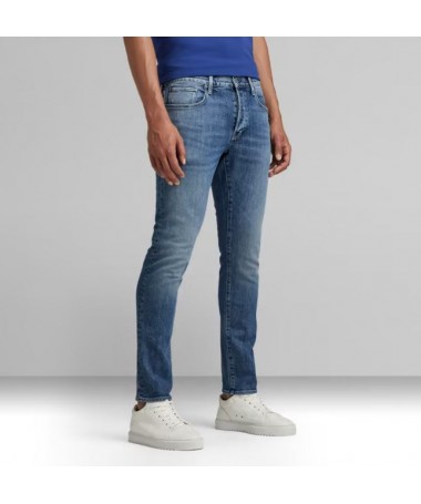 Le jean G-Star 3301 Slim taille mi haute couleur faded santorini. 
51001-C911 FIESTA