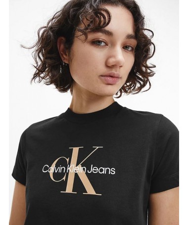 T shirt Calvin Klein pour femme taille haute manches courtes. 
J20J218852 - Fiesta