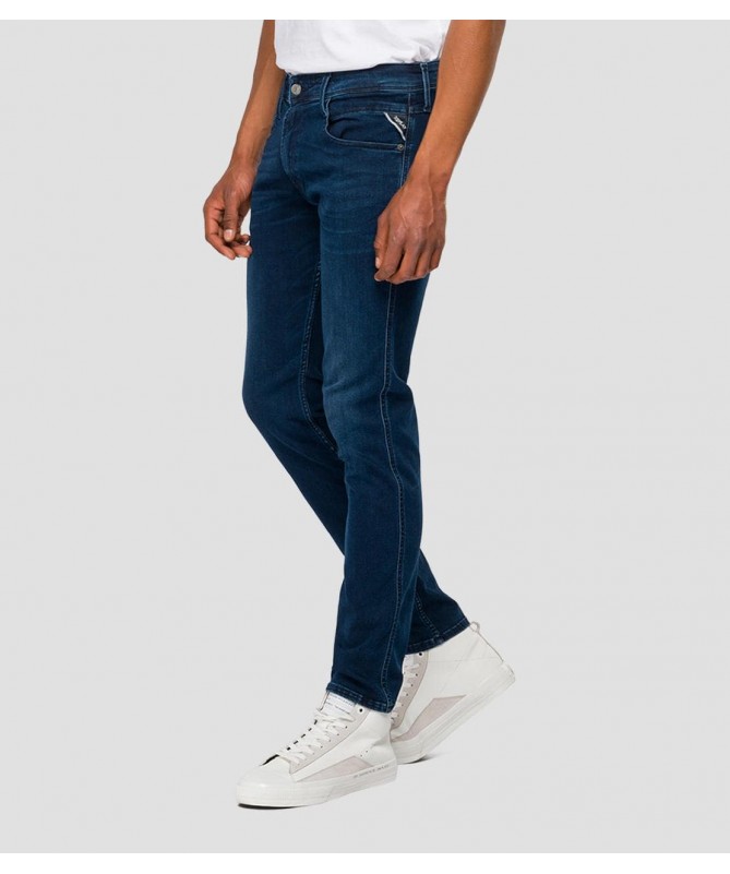 Jean homme coupe slim en denim indigo foncé 
M914Y .000.41A 90A FIESTA