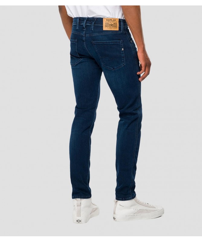 Jean homme coupe slim en denim indigo foncé 
M914Y .000.41A 90A FIESTA