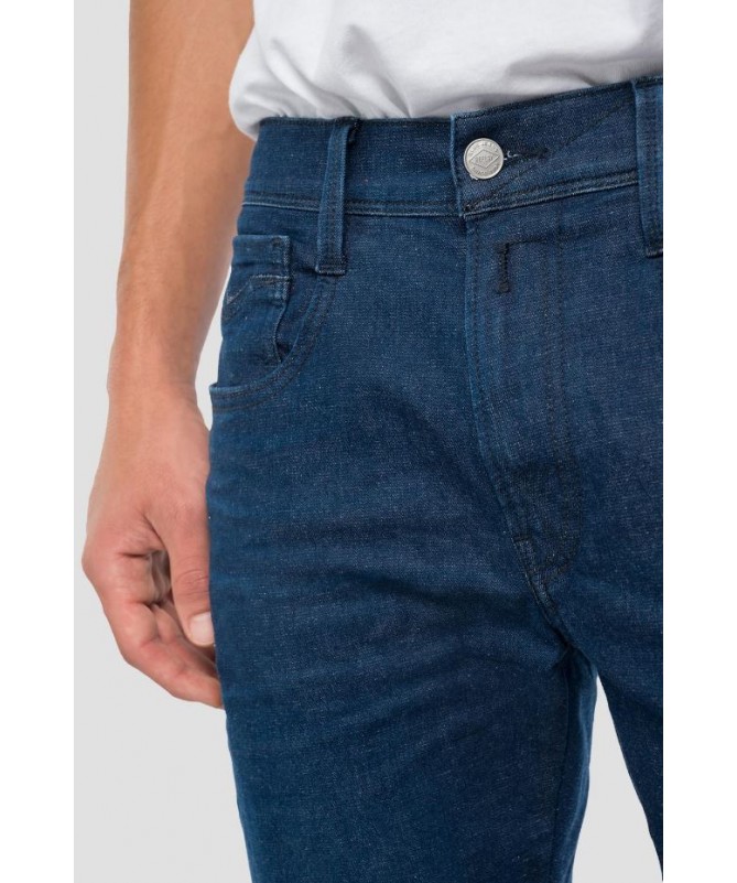 JEAN COUPE SLIM EXTRA LÉGER EN DENIM BLEU OCÉAN
M914Y .000.661XI30 FIESTA JEAN COUPE SLIM EXTRA LÉGER EN DENIM BLEU OCÉAN
M914Y .000.661XI30 FIESTA