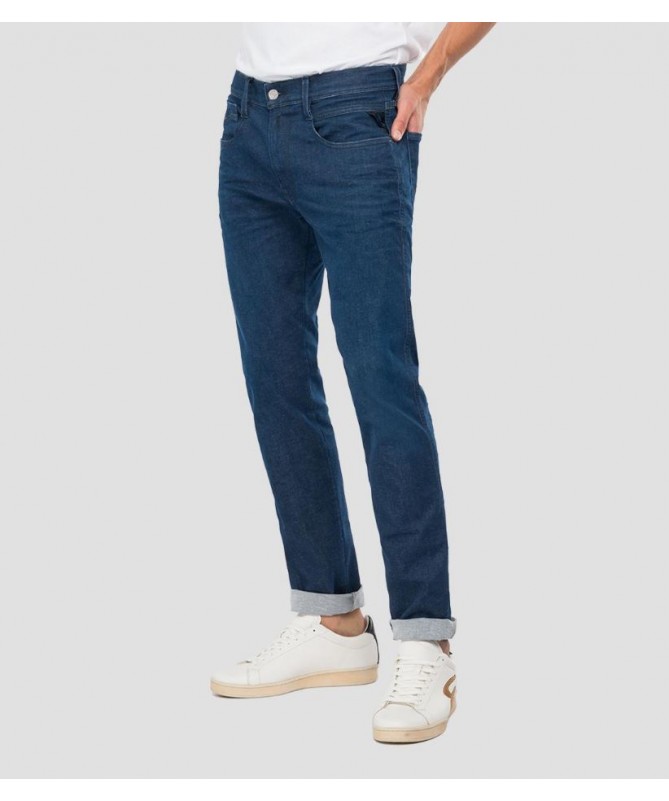 JEAN COUPE SLIM EXTRA LÉGER EN DENIM BLEU OCÉAN
M914Y .000.661XI30 FIESTA JEAN COUPE SLIM EXTRA LÉGER EN DENIM BLEU OCÉAN
M914Y .000.661XI30 FIESTA