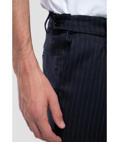 Pantalon homme coupe slim en tissu rayé de viscose mélangée stretch de marque Replay
M9815 .000.52463 FIESTA