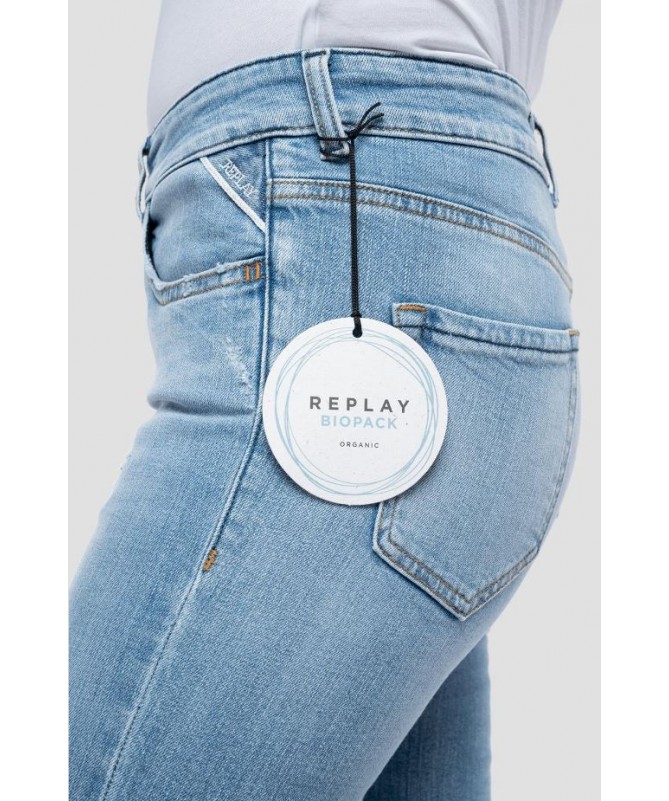 Jean Replay pour femme coupe slim en denim super stretch indigo foncé 100% coton biologique. 
WA429 .000.573275R FIESTA