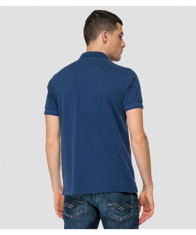 Polo homme en piqué de pur coton de la marque Replay
M3070 .000.22696M

FIESTA