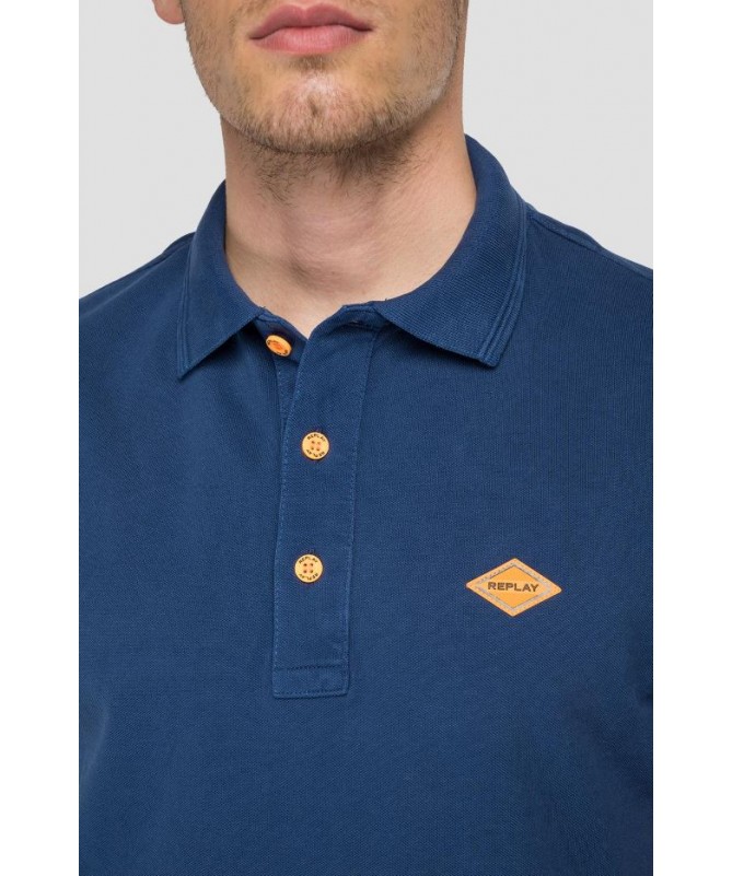 Polo homme en piqué de pur coton de la marque Replay
M3070 .000.22696M

FIESTA