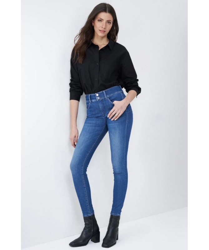 Jean Push In Secret pour femme de la marque Salsa.
125976 fiesta