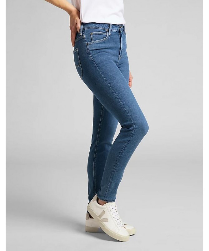 Jean Lee pour femme taille haute. Jambe skinny
L626QDDM fiesta
