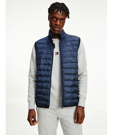 Doudoune Tommy Hilfiger homme sans manches. Très pratique et confortable.

MW0MW18762 FIESTA