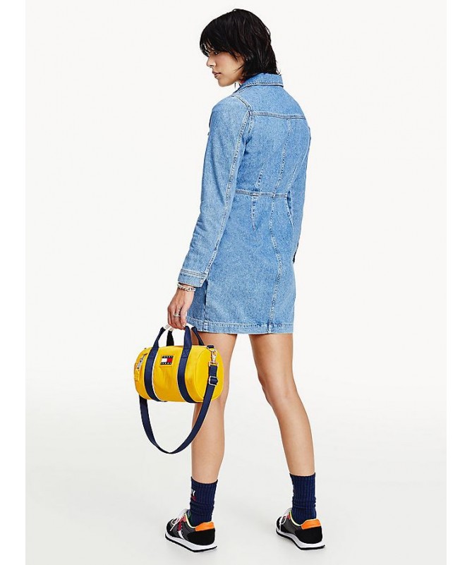 Robe en denim Tommy Hilfiger pour femme. Coupe courte avec des boutons de fermeture. DW0DW11447 fiesta
