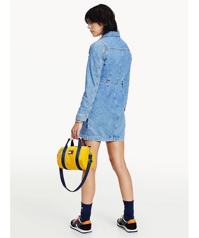 Robe en denim Tommy Hilfiger pour femme. Coupe courte avec des boutons de fermeture. DW0DW11447 fiesta