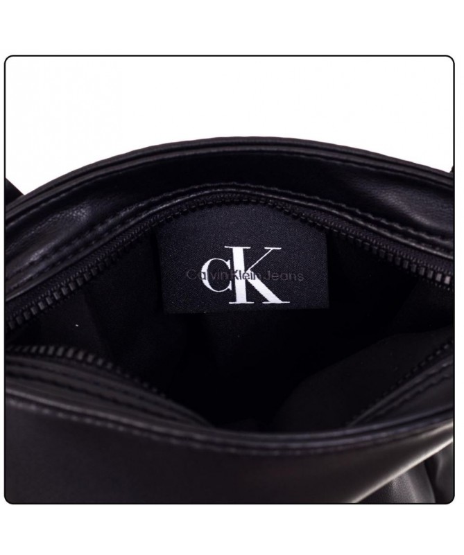 Sac bandoulière Calvin Klein de couleur noir. Unisexe. K50K508864 FIESTA