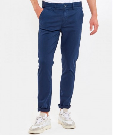 PANTALON CHINO BASIC S DE LA MARQUE HERO SEVEN. FIESTA
