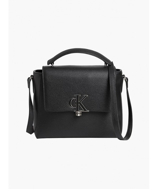 SAC À MAIN BANDOULIÈRE CALVIN KLEIN POUR FEMME EN SIMILI CUIR GRAINÉ FIN. K60K609289 FIESTA