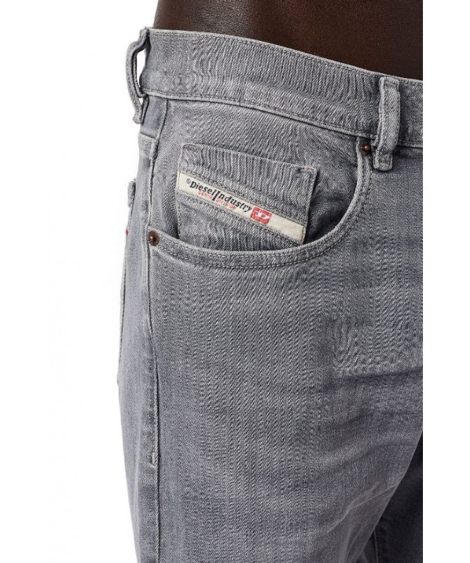 Jean Diesel pour homme modèle slim style vintage couleur gris. 2019 D-STRUKT 0GDAP FIESTA CONCEPT STORE